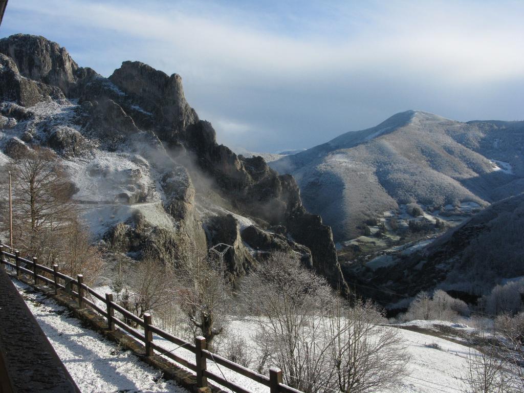 La Posada De Cucayo Dobres Εξωτερικό φωτογραφία